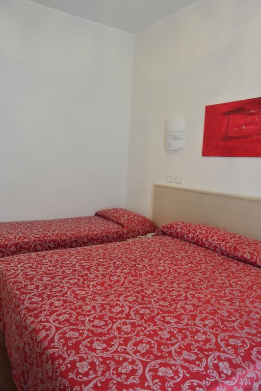 Hotel Castiglione Lignano Sabbiadoro Bilik gambar